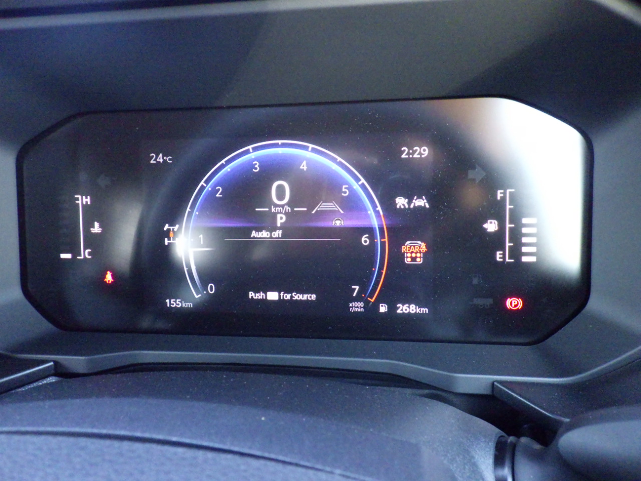 14_188110_176092352768f58f876a541