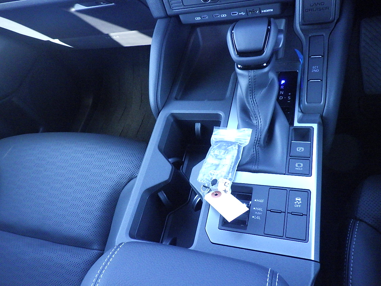 16_188110_176092352968f58f89d319c